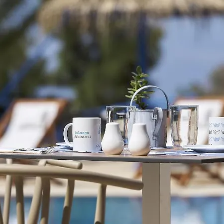 Nakou Village Aparthotel 3*