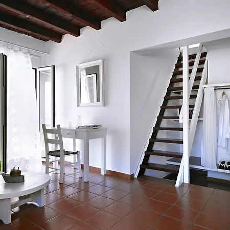Nakou Village Aparthotel