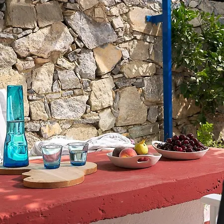 Nakou Village Aparthotel 3*